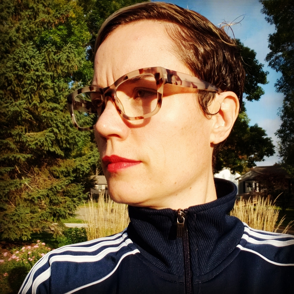 Meet your Posher, Lia